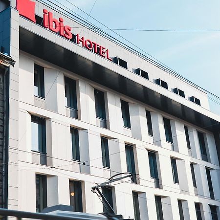 Отель Ibis Lviv Center Экстерьер фото